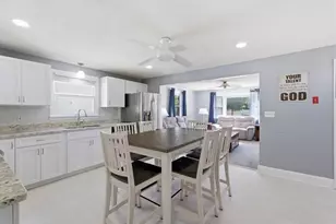 137 Maplewood Rd, Lynn, MA 01904 - Photo 6