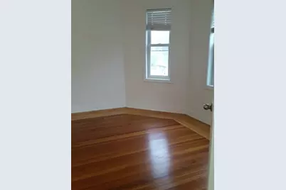 522 Saratoga St #3, Boston, MA 02128 - Photo 4