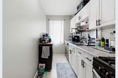 218 Bates St, New Bedford, MA 02745 - Photo 12