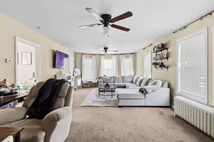 218 Bates St, New Bedford, MA 02745 - Photo 10