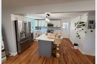 643 Boston St, Lynn, MA 01905 - Photo 4