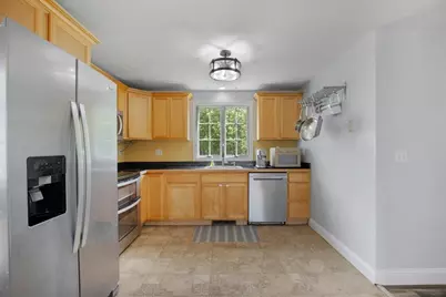 616 Plymouth St, Halifax, MA 02338 - Photo 10