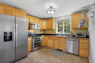 616 Plymouth St, Halifax, MA 02338 - Photo 10