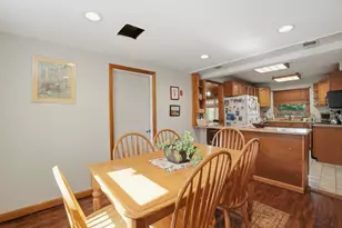 134 Peninsula Dr, Lunenburg, MA 01462 - Photo 10