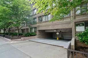 1731 Beacon St, Brookline, MA 02445 - Photo 30