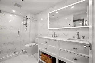 1731 Beacon St, Brookline, MA 02445 - Photo 20
