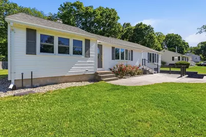 9 Pine Dr, Wilbraham, MA 01095 - Photo 4