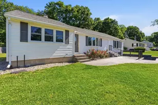 9 Pine Dr, Wilbraham, MA 01095 - Photo 4