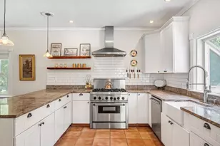 94 Pleasant St, Mansfield, MA 02048 - Photo 10