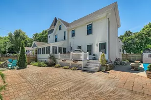 94 Pleasant St, Mansfield, MA 02048 - Photo 24