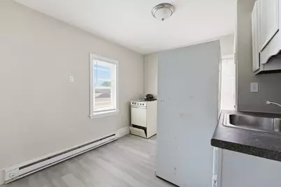 90 Walnut St, Chicopee, MA 01020 - Photo 22