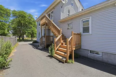 90 Walnut St, Chicopee, MA 01020 - Photo 36