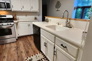 43 W Meadow Rd - Bldg 14, Haverhill, MA 01832 - Photo 18