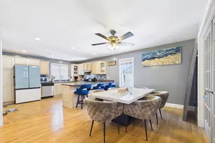 19 Abington Ln, Fall River, MA 02721 - Photo 8