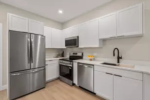 7 Cross St, Wilmington, MA 01887 - Photo 8