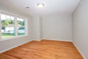 719 S Franklin St, Holbrook, MA 02343 - Photo 20