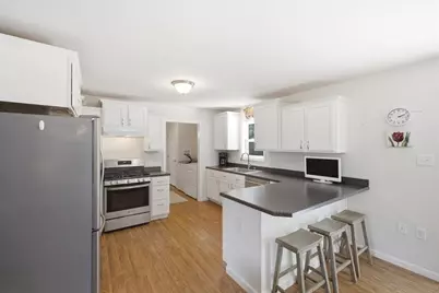 85 Lewis Ave, Walpole, MA 02081 - Photo 10