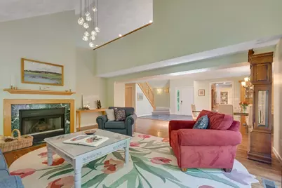 15 Fieldstone Dr, Winchester, MA 01890 - Photo 6