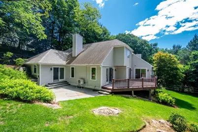 15 Fieldstone Dr, Winchester, MA 01890 - Photo 2