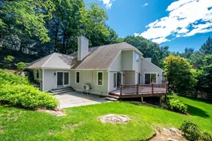 15 Fieldstone Dr, Winchester, MA 01890 - Photo 2