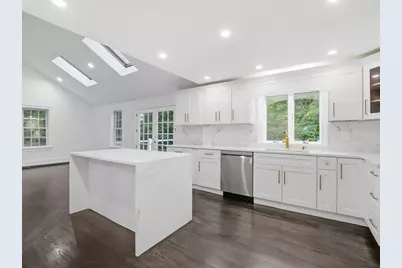1126 Plymouth St, East Bridgewater, MA 02333 - Photo 8