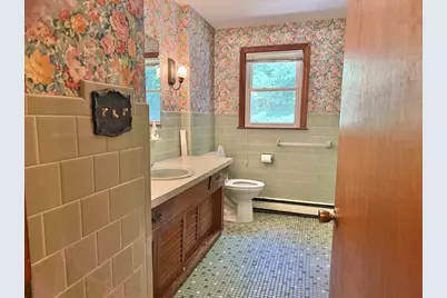 6 Carroll Ave, Grafton, MA 01536 - Photo 18