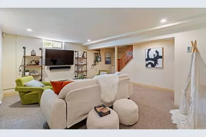 93 Manchester Rd, Newton, MA 02461 - Photo 24