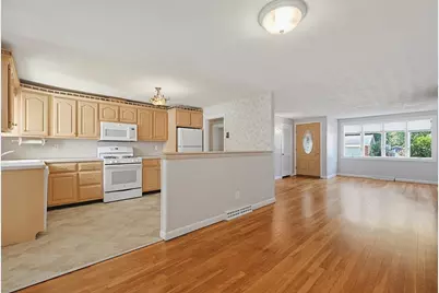 17 W Vanston Rd, Stoughton, MA 02072 - Photo 8