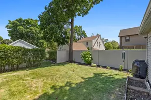 18 Roberts Rd, Medford, MA 02155 - Photo 36
