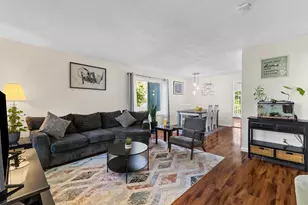 57 Brookdale Cir, Shrewsbury, MA 01545 - Photo 4