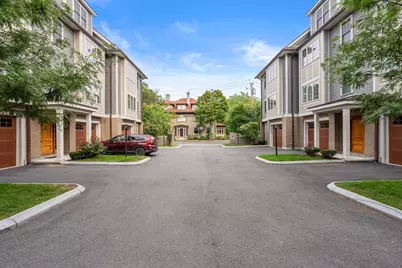 21 Crowninshield Rd #21, Brookline, MA 02446 - Photo 32