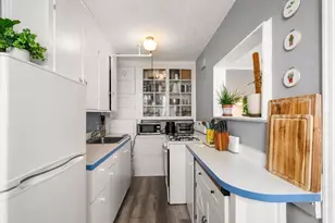 1607 Commonwealth Ave, Boston, MA 02135 - Photo 4