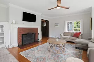 38 Oxford St, Springfield, MA 01108 - Photo 8
