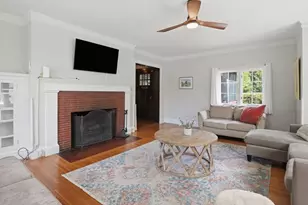 38 Oxford St, Springfield, MA 01108 - Photo 8