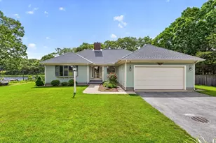 77 Ennsbrook Dr, Falmouth, MA 02536 - Photo 4