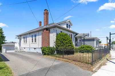 334 Sea St, Quincy, MA 02169 - Photo 2