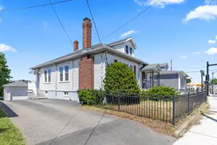 334 Sea St, Quincy, MA 02169 - Photo 2