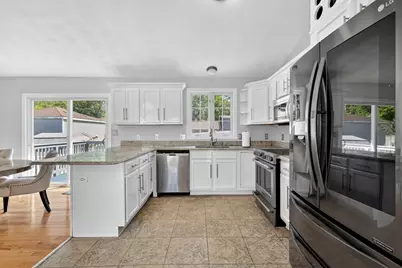 3 Oak Leaf Cir, Worcester, MA 01603 - Photo 6