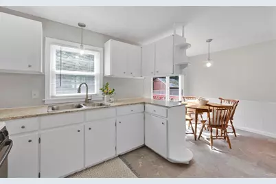 232 Almira Rd, Springfield, MA 01119 - Photo 4