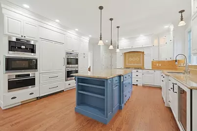 45 Johnson Dr, Holliston, MA 01746 - Photo 4
