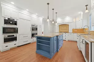 45 Johnson Dr, Holliston, MA 01746 - Photo 6