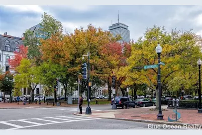 235 Beacon St #10, Boston, MA 02116 - Photo 12