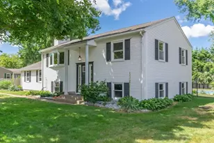 123 Mallard Cir, Agawam, MA 01001 - Photo 1