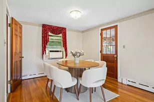 38 Robinhood Rd, Winchester, MA 01890 - Photo 10