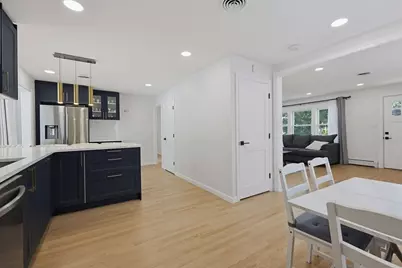 138 Tolman St, Newton, MA 02465 - Photo 4