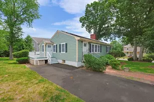 138 Tolman St, Newton, MA 02465 - Photo 2