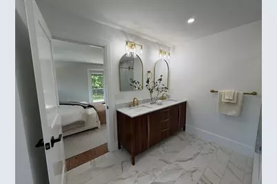 1172 Washington St, Holliston, MA 01746 - Photo 28