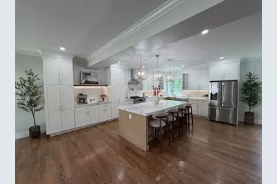 1172 Washington St, Holliston, MA 01746 - Photo 8