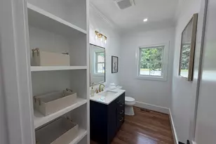 1172 Washington St, Holliston, MA 01746 - Photo 12