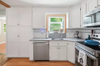 5 Stanford Dr, Westwood, MA 02090 - Photo 4